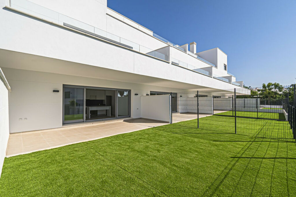 Ground Floor Apartment Bel Air Málaga - image 3