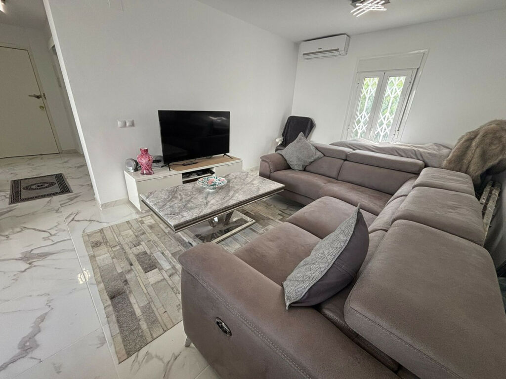 Middle Floor Apartment San Luis de Sabinillas Málaga - image 3