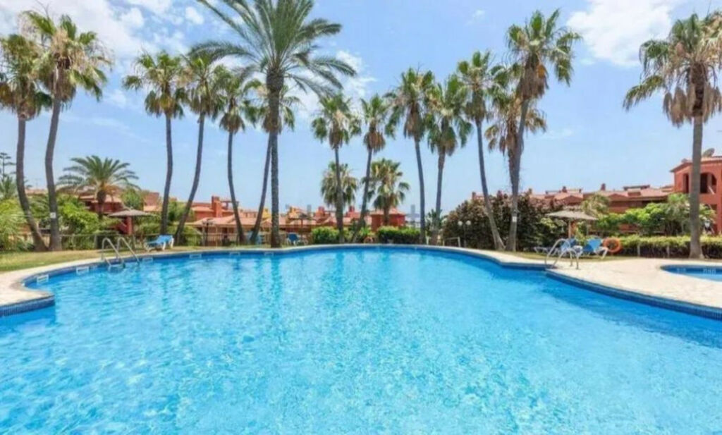Penthouse Duplex Reserva de Marbella Málaga - image 3