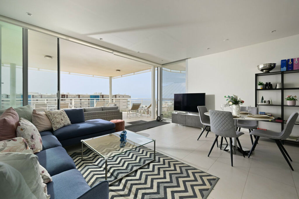 Middle Floor Apartment Fuengirola Málaga - image 3