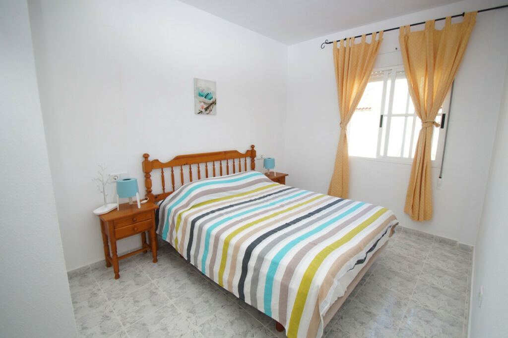 Bungalow Playa Flamenca Alicante - image 3