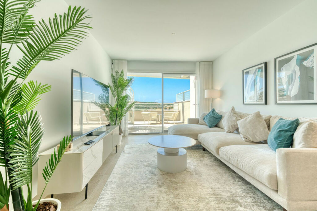 Penthouse Estepona Málaga - image 2