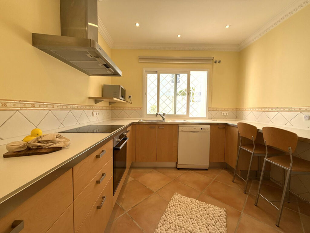 Semi-Detached House San Pedro de Alcántara Málaga - image 5