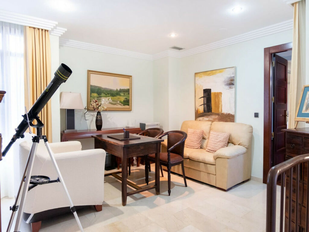 Semi-Detached House Puerto Banús Málaga - image 3