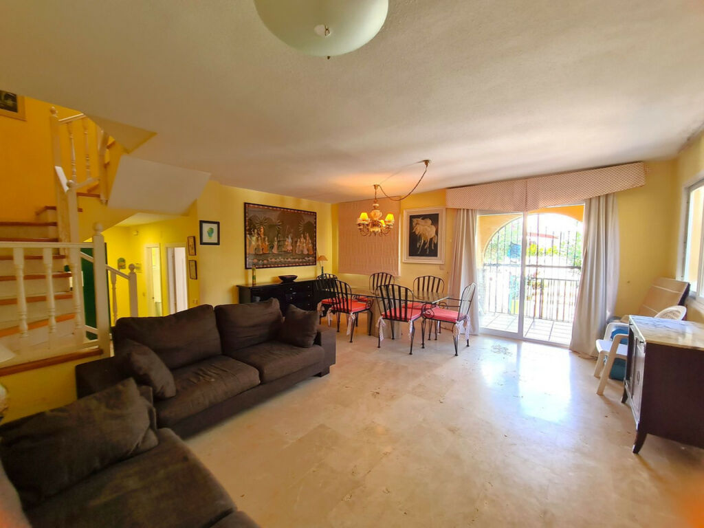 Semi-Detached House Casares Playa Málaga - image 3