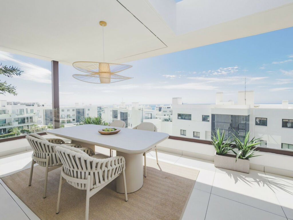 Penthouse Duplex Higueron Málaga - image 3