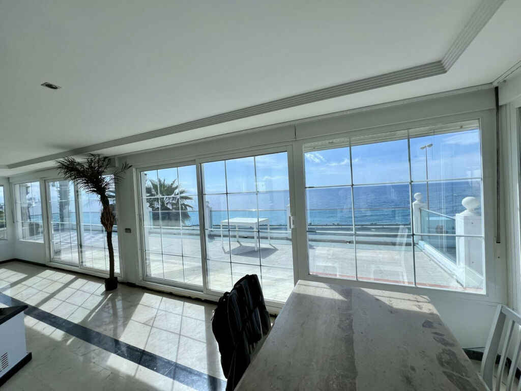 Detached Villa El Chaparral Málaga - image 3