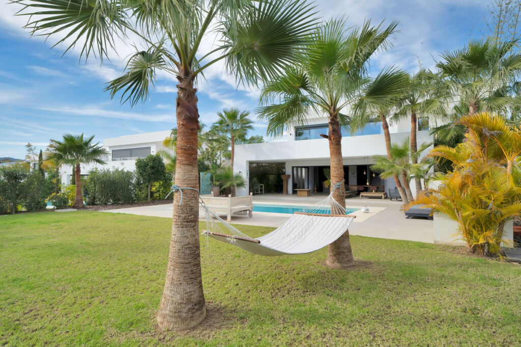 Detached Villa La Cala Golf Málaga - image 3