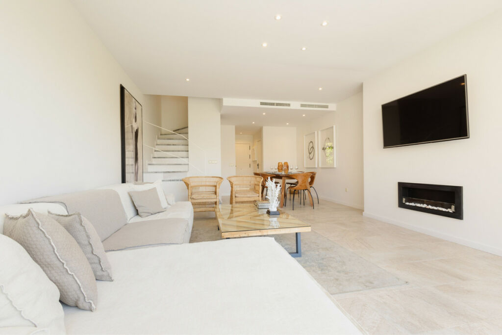 Townhouse Bahía de Marbella Málaga - image 3