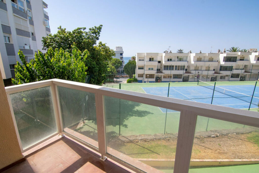 Ground Floor Apartment Estepona Málaga - image 3