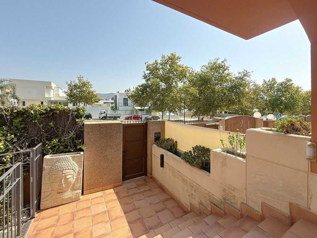 Detached Villa Torre del Mar Málaga - image 3