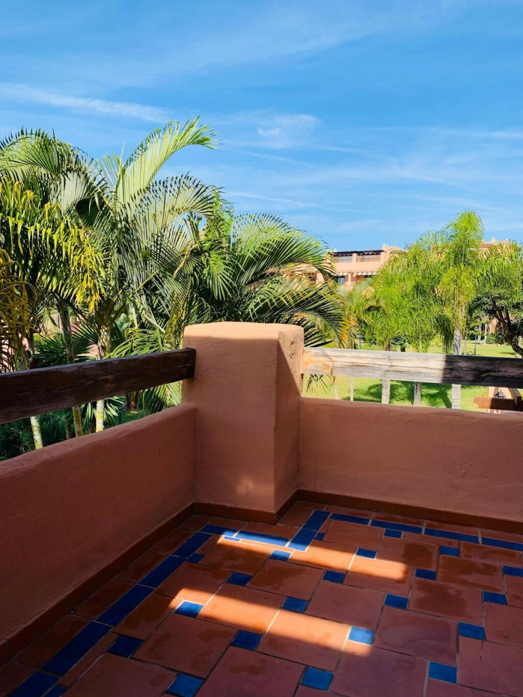 Middle Floor Apartment Hacienda del Sol Málaga - image 3