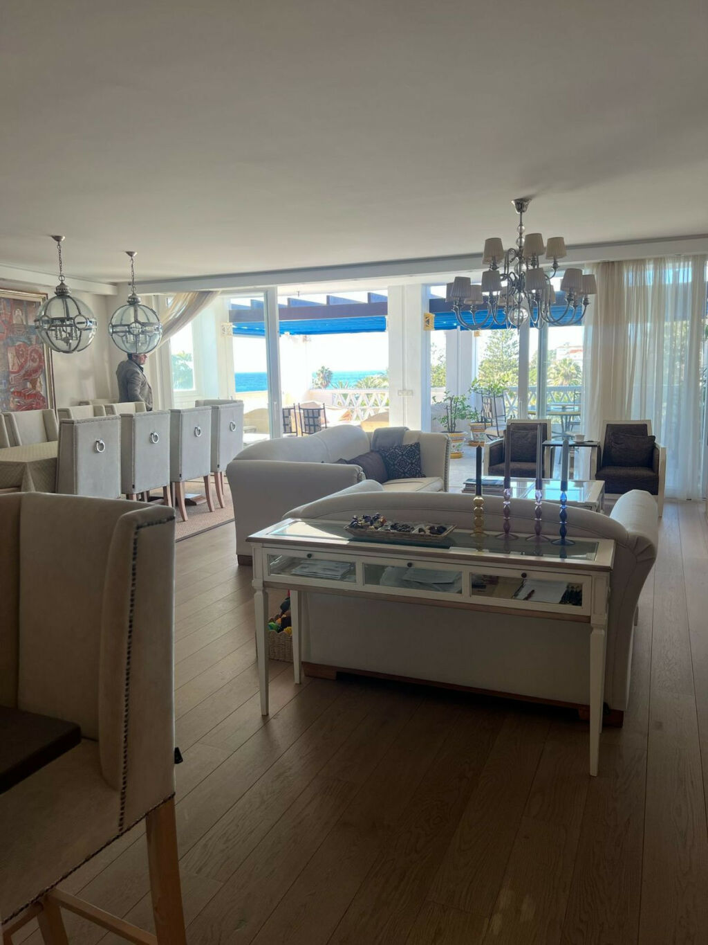 Middle Floor Apartment Puerto Banús Málaga - image 3
