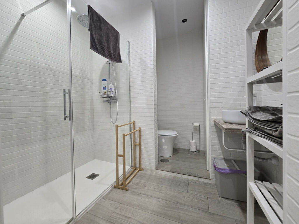 Middle Floor Apartment Fuengirola Málaga - image 3