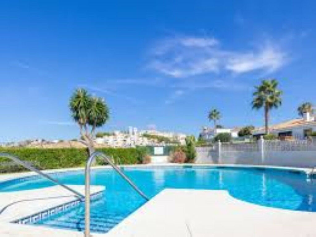 Ground Floor Apartment Riviera del Sol Málaga - image 3