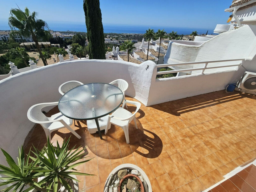 Penthouse Calahonda Málaga - image 3