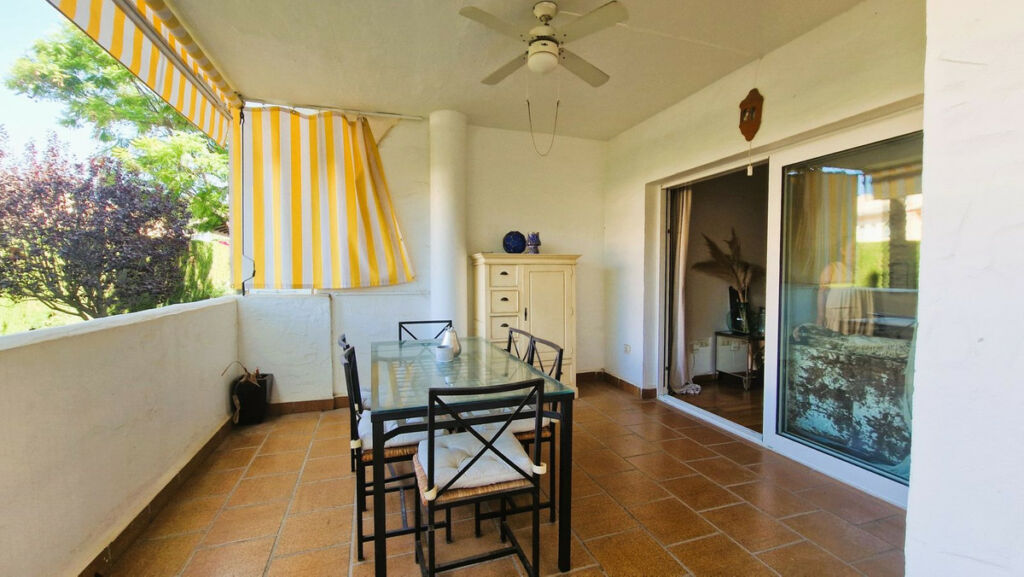 Ground Floor Apartment Nagüeles Málaga - image 3