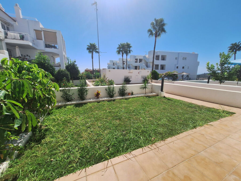 Ground Floor Apartment La Duquesa Málaga - image 12