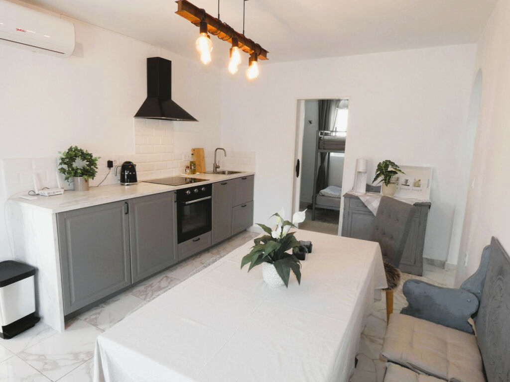 Top Floor Apartment Los Altos Alicante - image 3