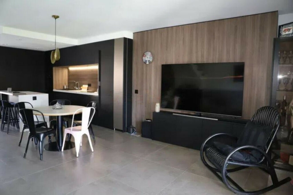 Townhouse Atalaya Málaga - image 3