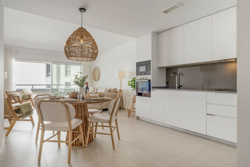 Ground Floor Apartment Estepona Málaga - image 3