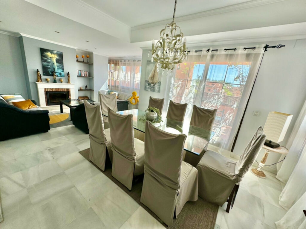 Penthouse New Golden Mile Málaga - image 3