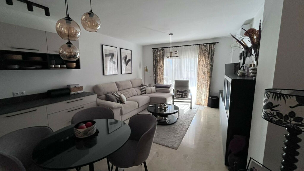 Ground Floor Apartment Riviera del Sol Málaga - image 3