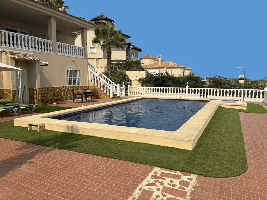 Detached Villa Algorfa Alicante - image 3