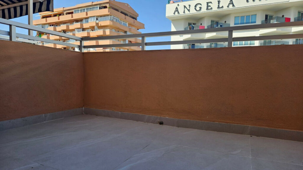Middle Floor Apartment Fuengirola Málaga - image 30