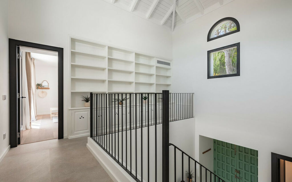 Detached Villa El Madroñal Málaga - image 30