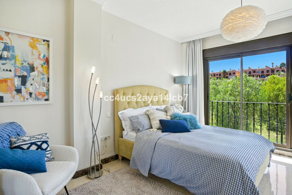 Detached Villa Estepona Málaga - image 30
