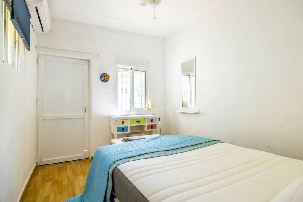 Detached Villa Comares Málaga - image 30