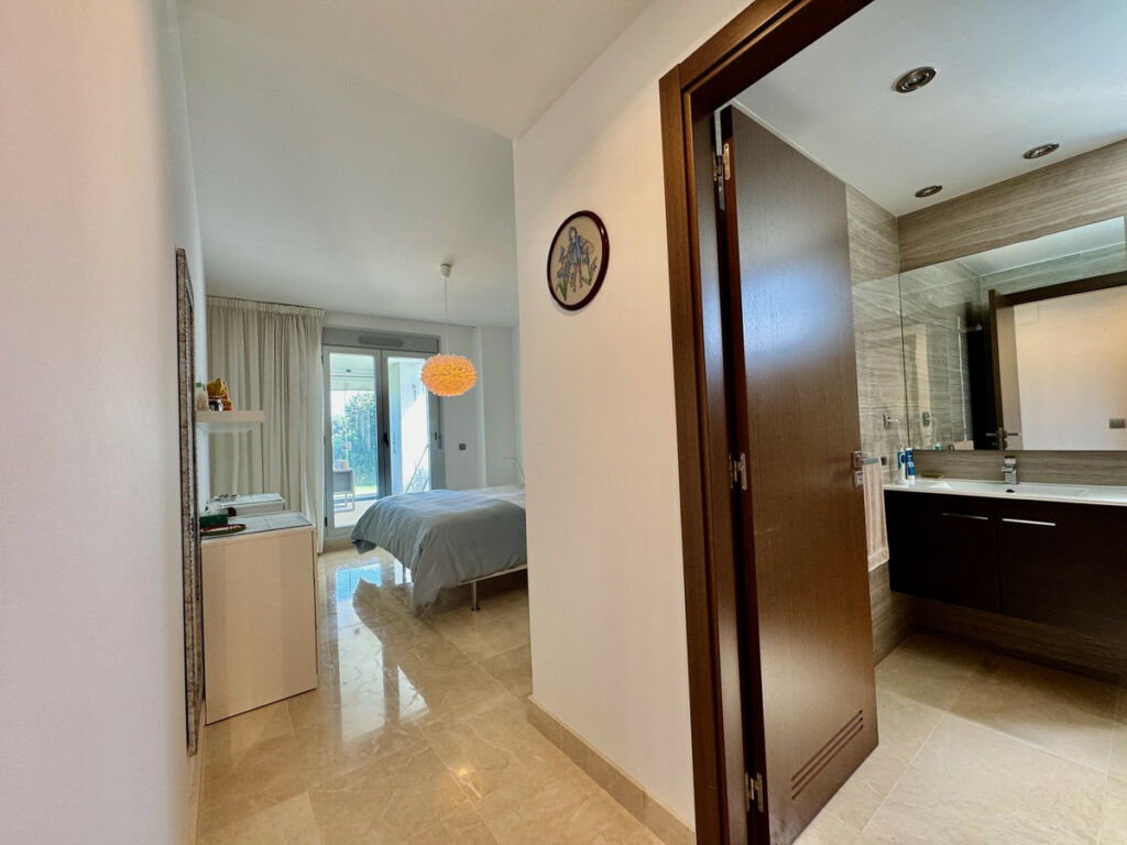 Ground Floor Apartment La Mairena Málaga - image 30