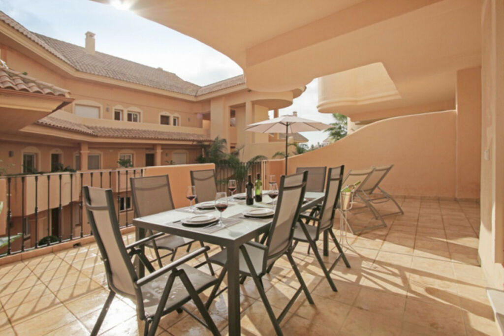 Ground Floor Apartment Aloha Málaga - image 30