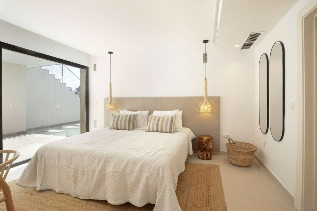 Detached Villa Sotogrande Cádiz - image 30