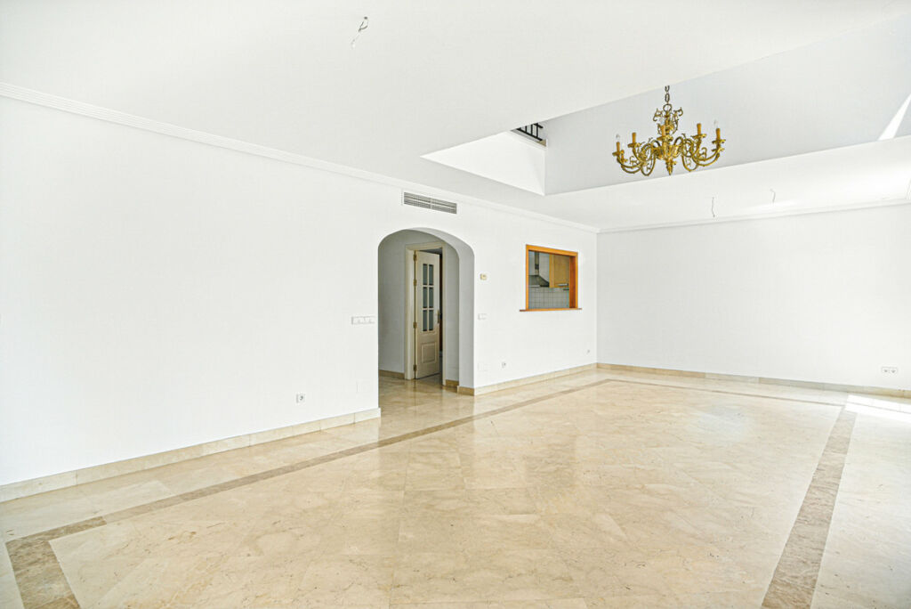 Townhouse Los Arqueros Málaga - image 30