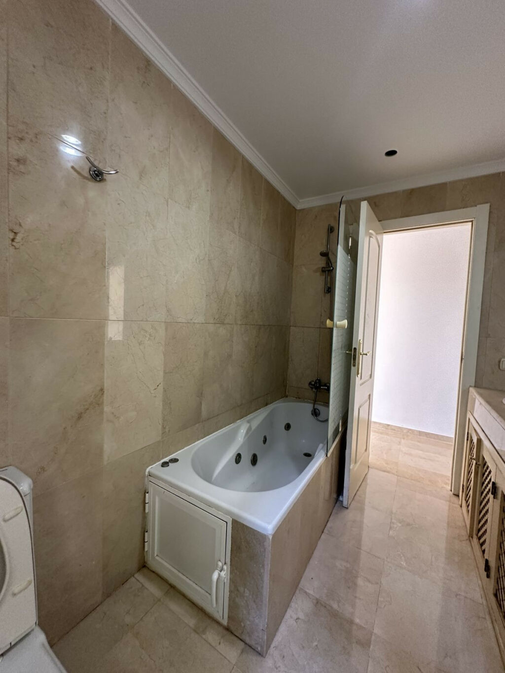Detached Villa Elviria Málaga - image 30