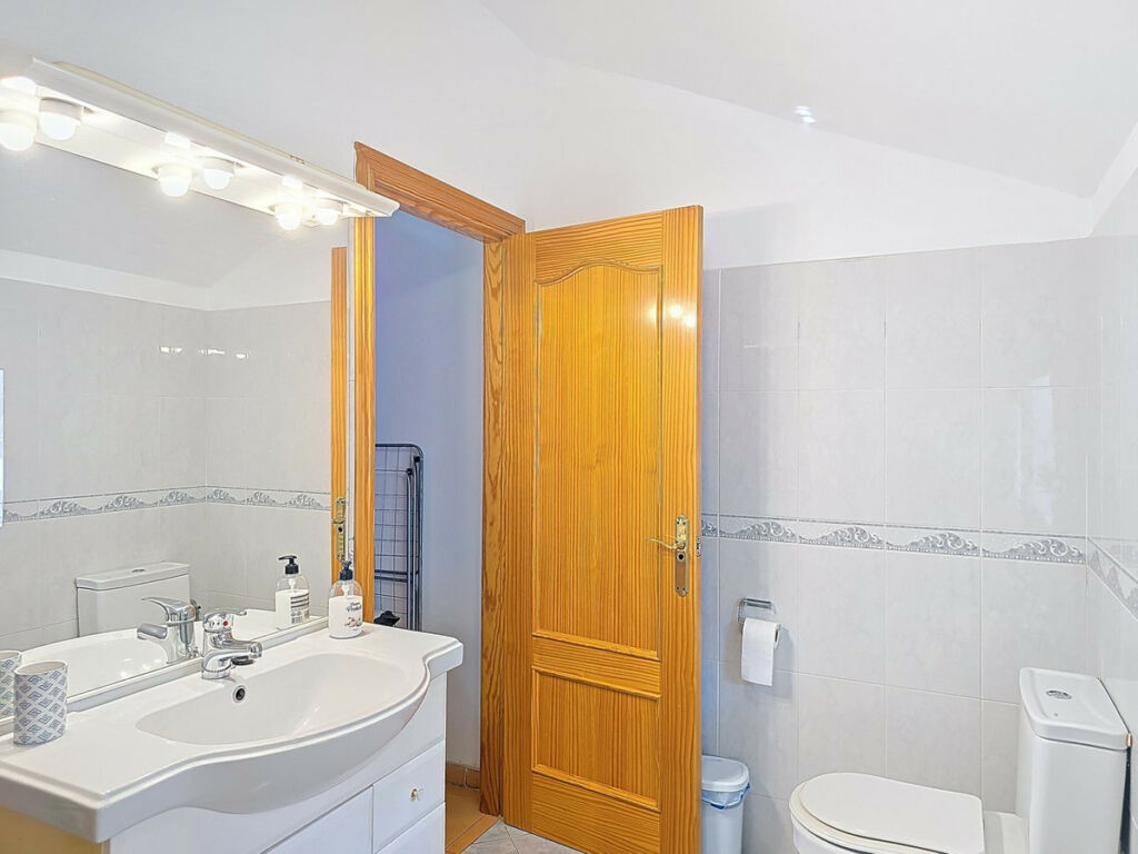 Detached Villa Cómpeta Málaga - image 28