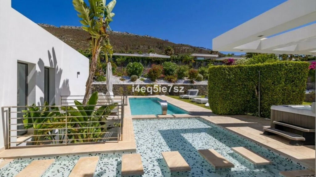 Detached Villa Javea Alicante - image 30