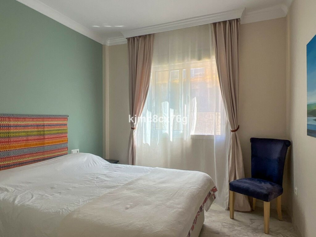 Penthouse Calahonda Málaga - image 30