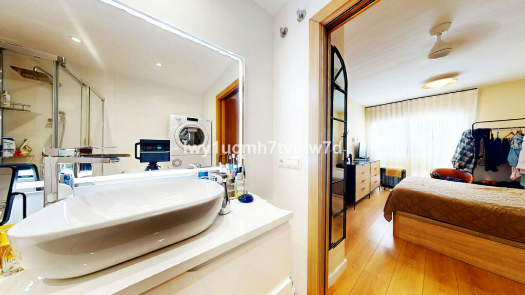 Middle Floor Apartment Puerto de la Torre Málaga - image 30