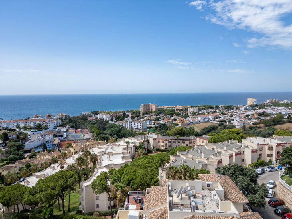 Middle Floor Apartment Riviera del Sol Málaga - image 30