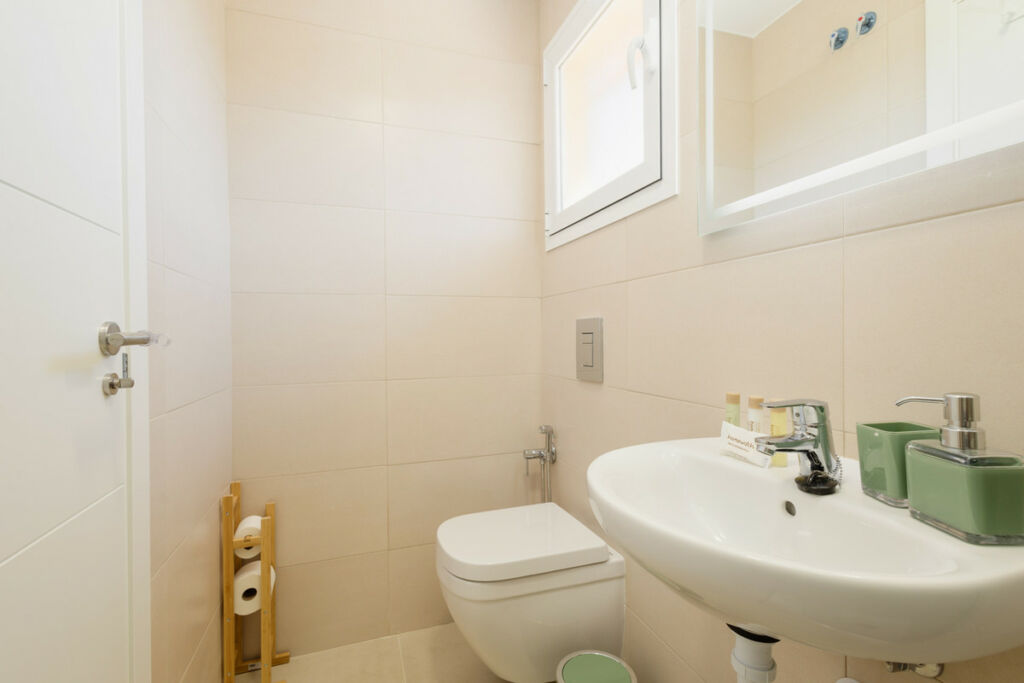 Middle Floor Apartment El Faro Málaga - image 30