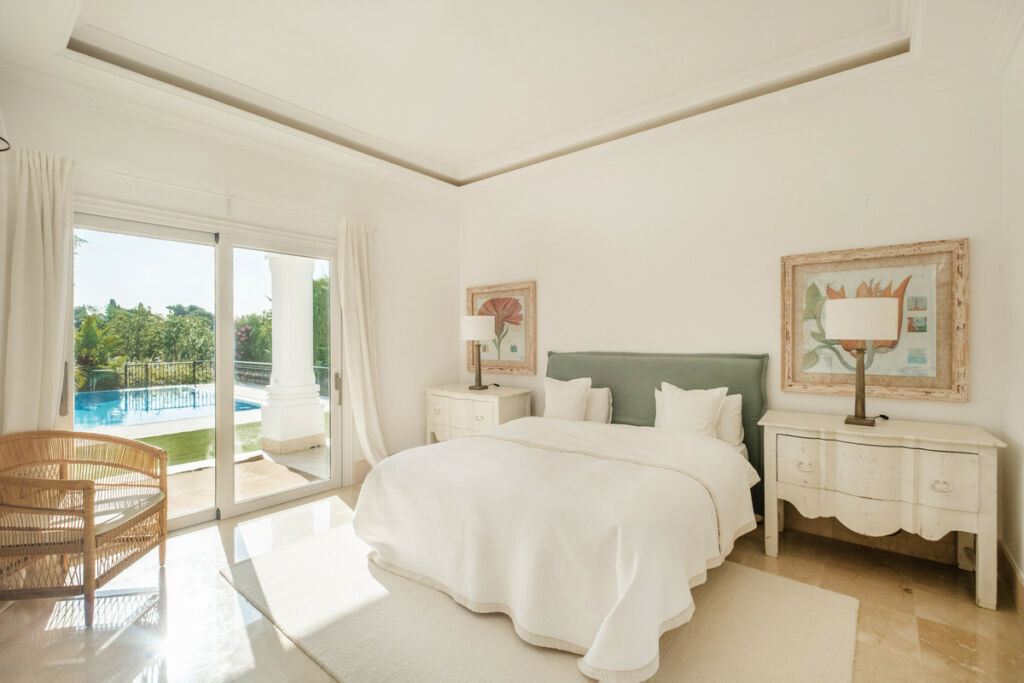 Detached Villa Aloha Málaga - image 30