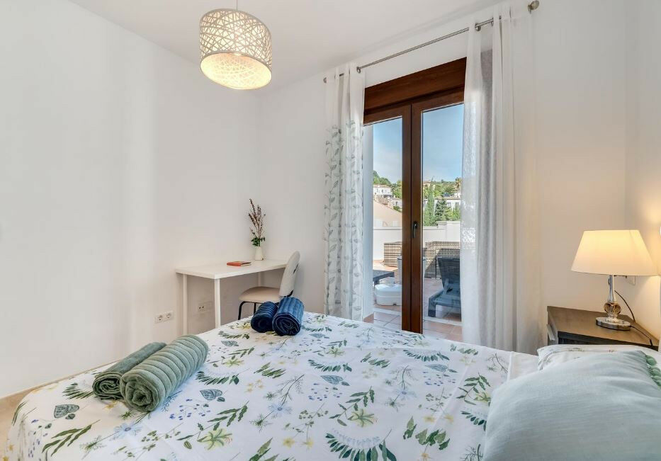 Middle Floor Apartment Benahavís Málaga - image 20
