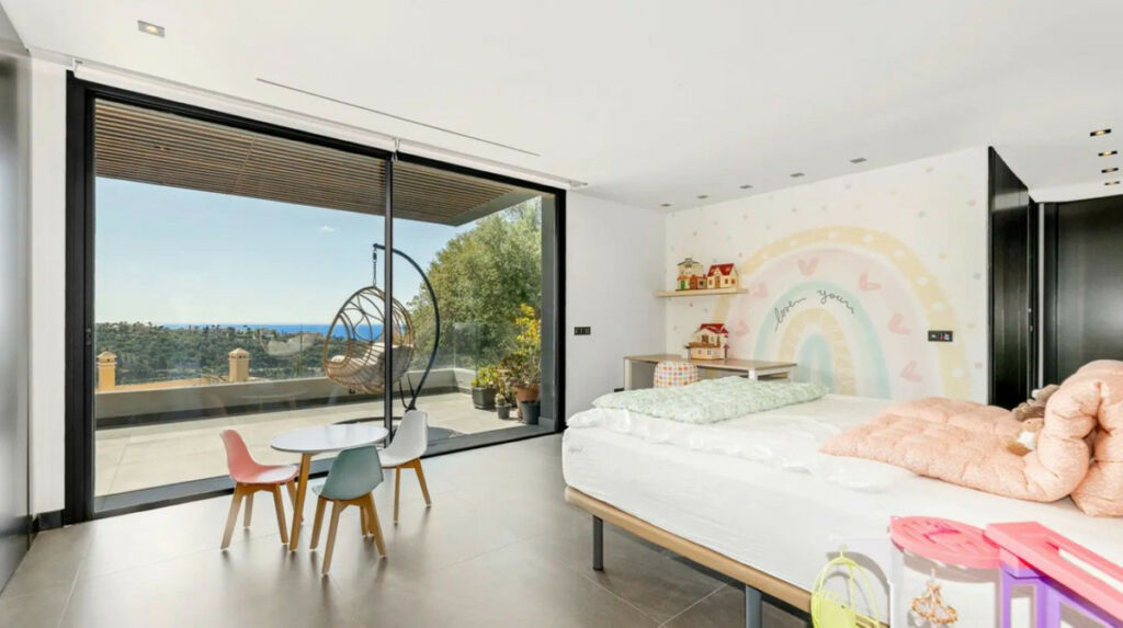 Detached Villa Los Arqueros Málaga - image 30