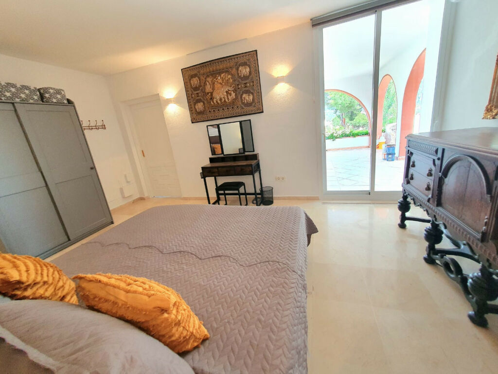 Detached Villa Nueva Andalucía Málaga - image 26