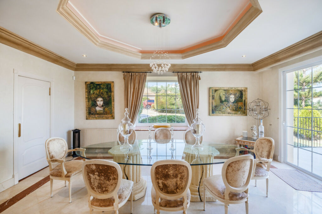 Detached Villa Benahavís Málaga - image 31