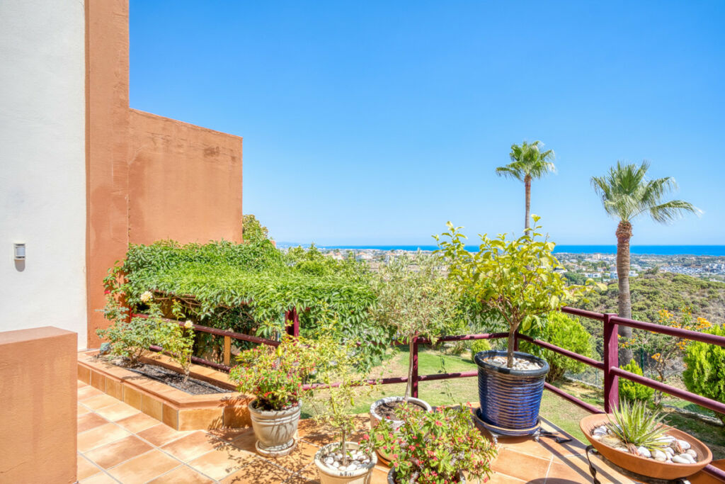 Townhouse Benahavís Málaga - image 31