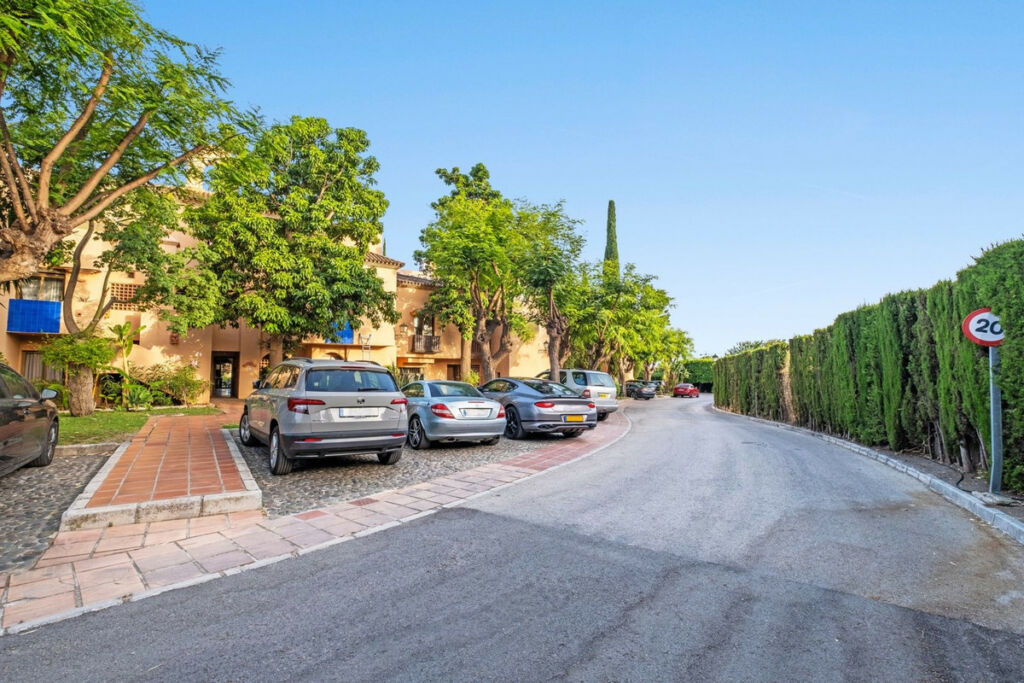 Ground Floor Apartment New Golden Mile Málaga - image 31